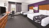 La Quinta Inn & Stes St Louis Westport Room