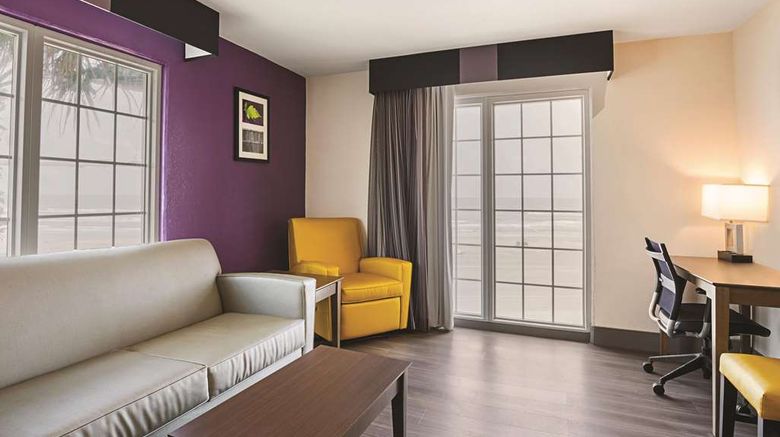 <b>Wingate by Wyndham Galveston East Beach Room</b>. Images powered by <a href="https://iceportal.shijigroup.com/" title="IcePortal" target="_blank">IcePortal</a>.