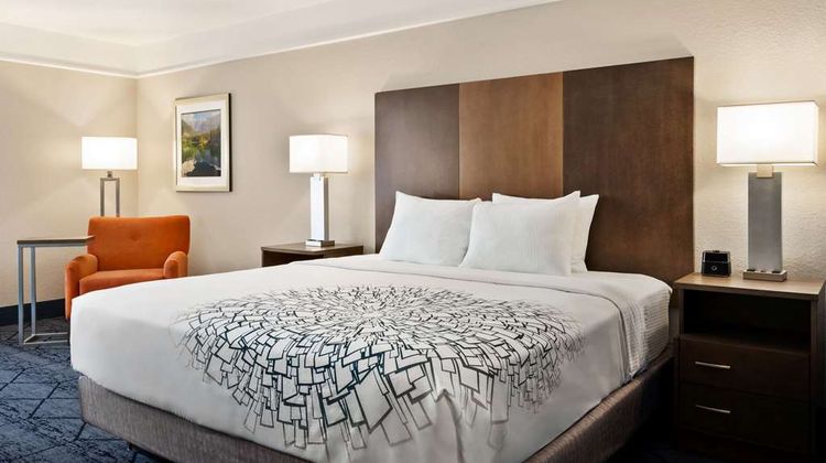 La Quinta Inn & Suites Rapid City Room