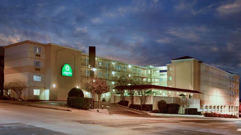 <b>La Quinta Inn Austin Capitol / Downtown Exterior</b>. Images powered by <a href="https://iceportal.shijigroup.com/" title="IcePortal" target="_blank">IcePortal</a>.