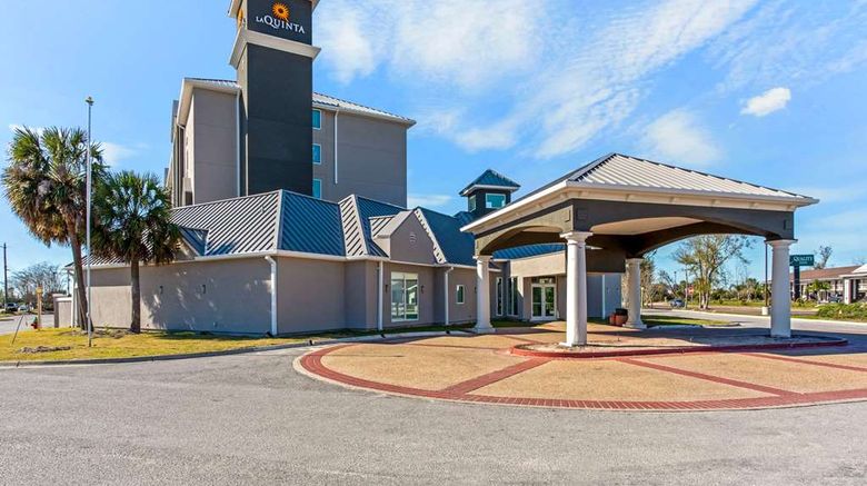 <b>La Quinta Inn & Suites Panama City Exterior</b>. Images powered by <a href="https://iceportal.shijigroup.com/" title="IcePortal" target="_blank">IcePortal</a>.