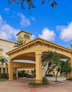 La Quinta Inn & Suites Miami Arpt West