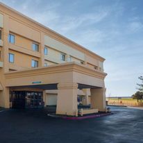 La Quinta Inn & Suites Springdale