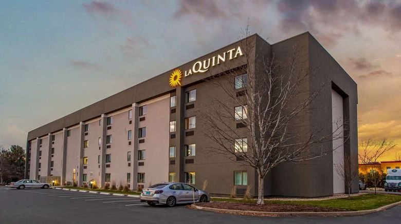 <b>La Quinta Inn Hartford Bradley Airport Exterior</b>. Images powered by <a href="https://iceportal.shijigroup.com/" title="IcePortal" target="_blank">IcePortal</a>.