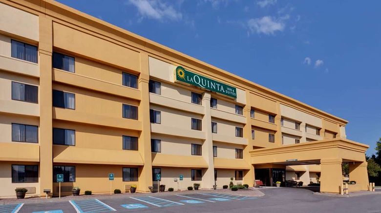 <b>La Quinta Inn & Suites Plattsburgh Exterior</b>. Images powered by <a href="https://iceportal.shijigroup.com/" title="IcePortal" target="_blank">IcePortal</a>.