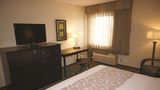 <b>La Quinta Inn & Suites Plattsburgh Room</b>. Images powered by <a href="https://iceportal.shijigroup.com/" title="IcePortal" target="_blank">IcePortal</a>.