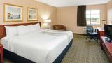 <b>La Quinta Inn & Suites Stevens Point Suite</b>. Images powered by <a href="https://iceportal.shijigroup.com/" title="IcePortal" target="_blank">IcePortal</a>.