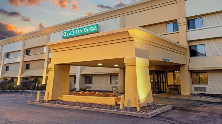 <b>La Quinta Inn & Suites Stevens Point Exterior</b>. Images powered by <a href="https://iceportal.shijigroup.com/" title="IcePortal" target="_blank">IcePortal</a>.