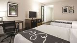 La Quinta Inn & Suites Baltimore North Room