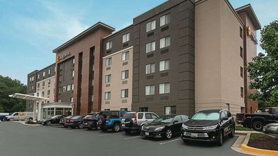La Quinta Inn & Suites Baltimore Airport