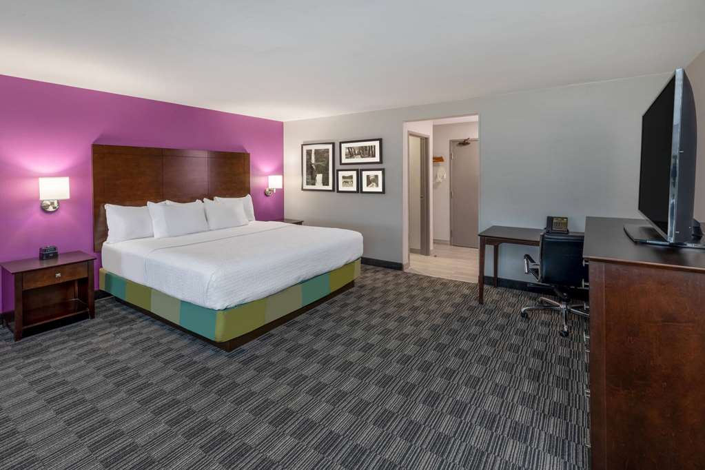 La Quinta Inn Houston Northwest- Houston, TX Hotels- Tourist Class 