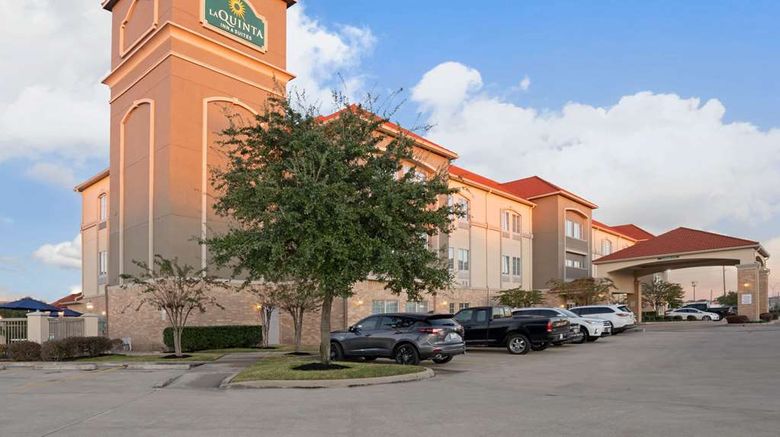 La Quinta Inn  and  Suites Houston - Westchase Exterior. Images powered by <a href="https://iceportal.shijigroup.com" target="_blank" rel="noopener">Ice Portal</a>.