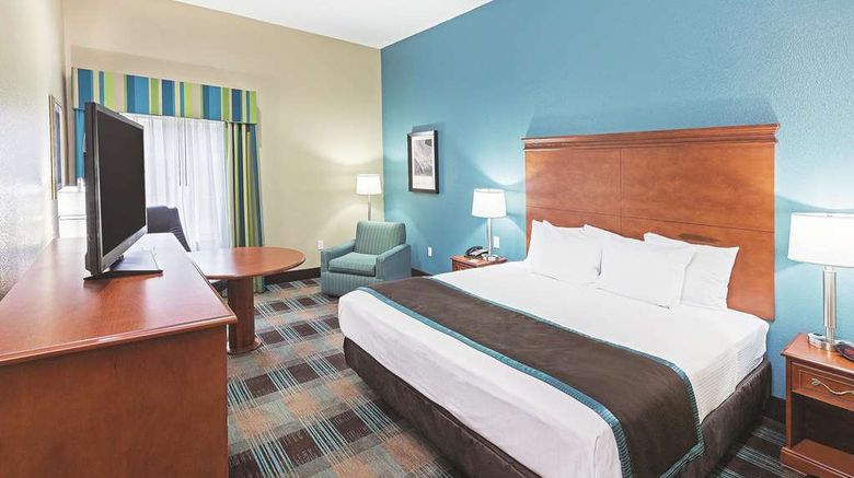 <b>La Quinta Inn & Suites HOU Hobby Arpt Room</b>. Images powered by <a href="https://iceportal.shijigroup.com/" title="IcePortal" target="_blank">IcePortal</a>.