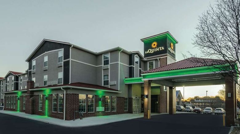 La Quinta Inn  and  Suites Kansas City Arpt Exterior. Images powered by <a href="https://iceportal.shijigroup.com" target="_blank" rel="noopener">Ice Portal</a>.