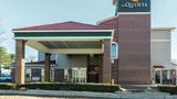 La Quinta Inn & Suites Kansas City Arpt Exterior
