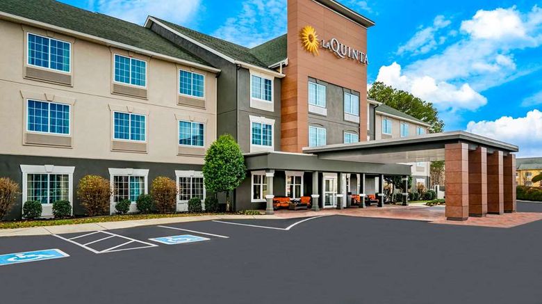 La Quinta Inn  and  Suites Cookeville Exterior. Images powered by <a href="https://iceportal.shijigroup.com" target="_blank" rel="noopener">Ice Portal</a>.