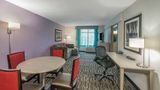 La Quinta Inn & Suites Clarksville Suite