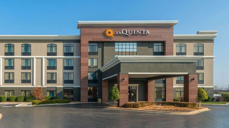 La Quinta Inn  and  Suites Clarksville Exterior. Images powered by <a href="https://iceportal.shijigroup.com" target="_blank" rel="noopener">Ice Portal</a>.