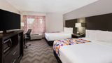 La Quinta Inn & Suites Goodlettsville Room