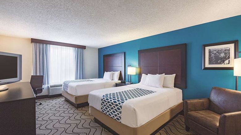 <b>La Quinta Inn & Sts Cntr Point Medford Room</b>. Images powered by <a href="https://iceportal.shijigroup.com/" title="IcePortal" target="_blank">IcePortal</a>.
