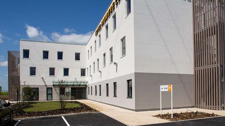 Premiere Classe Chartres Sud-Barjouville Exterior. Images powered by <a href="https://iceportal.shijigroup.com" target="_blank" rel="noopener">Ice Portal</a>.
