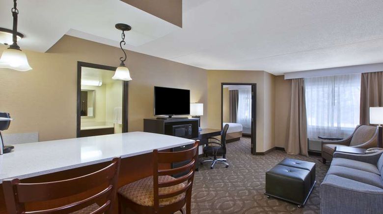 <b>Best Western Okemos/E Lansing Hotel Stes Suite</b>. Images powered by <a href="https://iceportal.shijigroup.com/" title="IcePortal" target="_blank">IcePortal</a>.