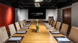 <b>Hotel Zetta, a Viceroy Urban Retreat Meeting</b>. Images powered by <a href="https://iceportal.shijigroup.com/" title="IcePortal" target="_blank">IcePortal</a>.