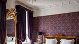 <b>Hotel Eggers Room</b>. Images powered by <a href="https://iceportal.shijigroup.com/" title="IcePortal" target="_blank">IcePortal</a>.