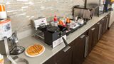 <b>Hampton Inn & Suites Dallas Downtown Restaurant</b>. Images powered by <a href="https://iceportal.shijigroup.com/" title="IcePortal" target="_blank">IcePortal</a>.