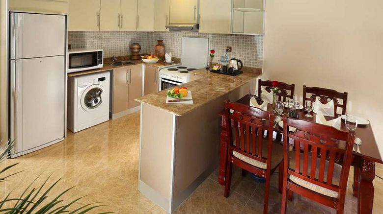 <b>Best Western Plus Salmiya Suite</b>. Images powered by <a href="https://iceportal.shijigroup.com/" title="IcePortal" target="_blank">IcePortal</a>.
