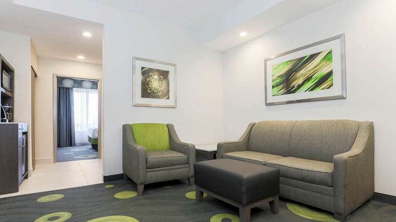 <b>Hilton Garden Inn Ardmore Room</b>. Images powered by <a href="https://iceportal.shijigroup.com/" title="IcePortal" target="_blank">IcePortal</a>.