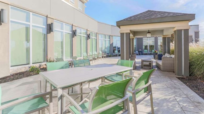 <b>Hilton Garden Inn Ardmore Exterior</b>. Images powered by <a href="https://iceportal.shijigroup.com/" title="IcePortal" target="_blank">IcePortal</a>.