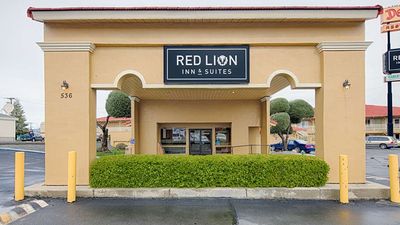 Red Lion Inn & Suites Redding