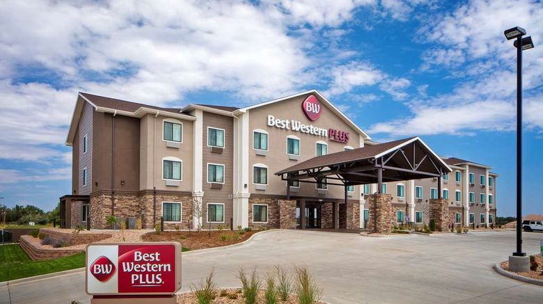 <b>Best Western Plus Overland Inn Exterior</b>. Images powered by <a href="https://iceportal.shijigroup.com/" title="IcePortal" target="_blank">IcePortal</a>.