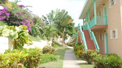 Bird Rock Beach Hotel