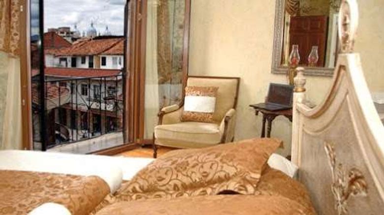 <b>Hotel Los Balcones Golf</b>. Images powered by <a href="https://iceportal.shijigroup.com/" title="IcePortal" target="_blank">IcePortal</a>.