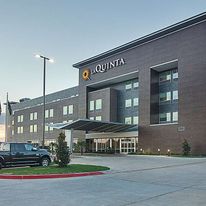 La Quinta Inn & Suites Plano – Legacy