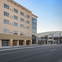 DoubleTree by Hilton Evansville