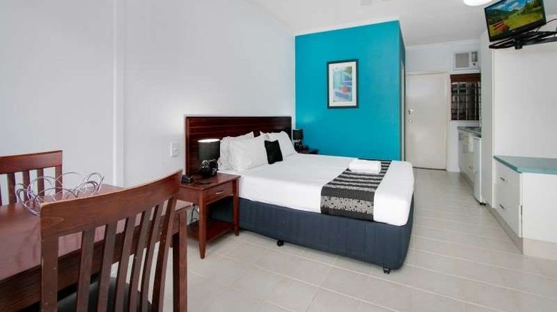 <b>Cairns City Palms Suite</b>. Images powered by <a href="https://iceportal.shijigroup.com/" title="IcePortal" target="_blank">IcePortal</a>.
