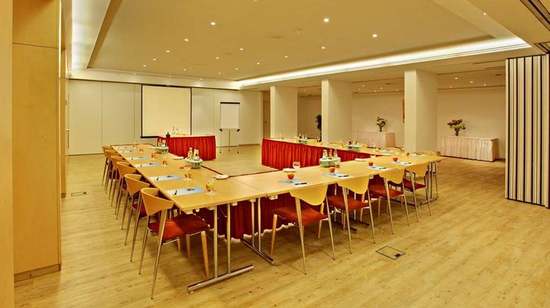 <b>Best Western Hotel Sindelfingen City Meeting</b>. Images powered by <a href="https://iceportal.shijigroup.com/" title="IcePortal" target="_blank">IcePortal</a>.