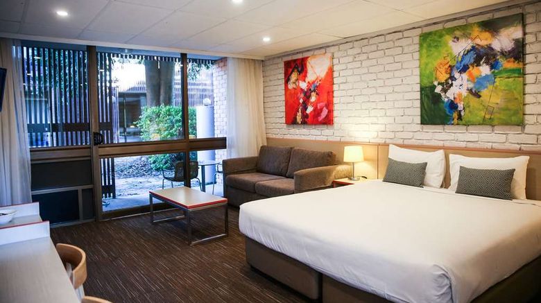 <b>Villa Noosa Hotel Suite</b>. Images powered by <a href="https://iceportal.shijigroup.com/" title="IcePortal" target="_blank">IcePortal</a>.