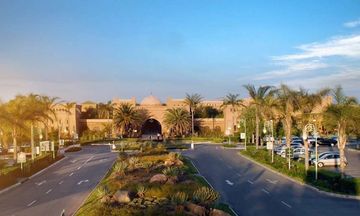 Meropa Hotel & Casino