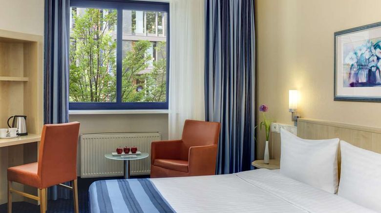 <b>InterCityHotel Nuremberg Room</b>. Images powered by <a href="https://iceportal.shijigroup.com/" title="IcePortal" target="_blank">IcePortal</a>.