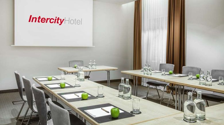 <b>InterCityHotel Nuremberg Meeting</b>. Images powered by <a href="https://iceportal.shijigroup.com/" title="IcePortal" target="_blank">IcePortal</a>.