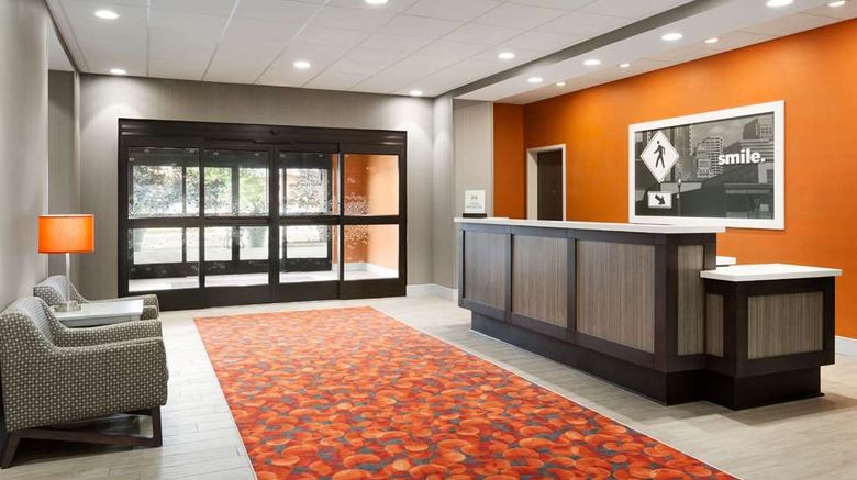 <b>Hampton Inn North Olmsted Cleveland Arpt Lobby</b>. Images powered by <a href="https://iceportal.shijigroup.com/" title="IcePortal" target="_blank">IcePortal</a>.