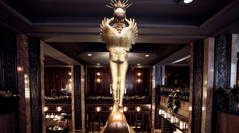 <b>Hotel Phillips-Curio Collection Hilton Lobby</b>. Images powered by <a href="https://iceportal.shijigroup.com/" title="IcePortal" target="_blank">IcePortal</a>.