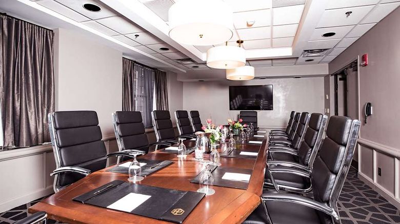 <b>Hotel Phillips-Curio Collection Hilton Meeting</b>. Images powered by <a href="https://iceportal.shijigroup.com/" title="IcePortal" target="_blank">IcePortal</a>.