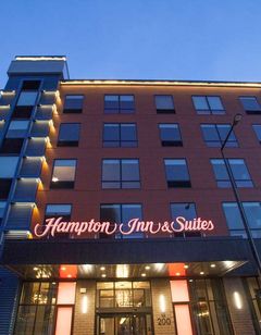 Hampton Inn & Suites Downtown St. Paul