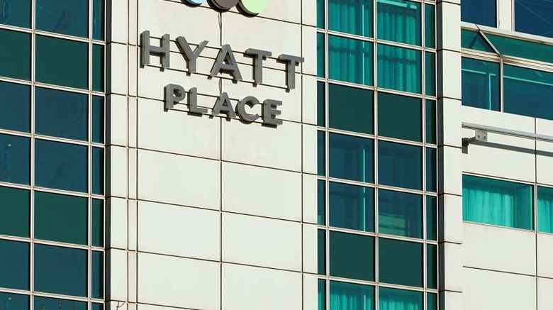<b>Hyatt Place London Heathrow Airport Exterior</b>. Images powered by <a href="https://iceportal.shijigroup.com/" title="IcePortal" target="_blank">IcePortal</a>.