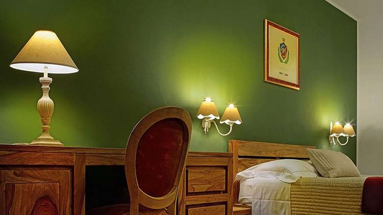 <b>Agriturismo La Malaspina Room</b>. Images powered by <a href="https://iceportal.shijigroup.com/" title="IcePortal" target="_blank">IcePortal</a>.